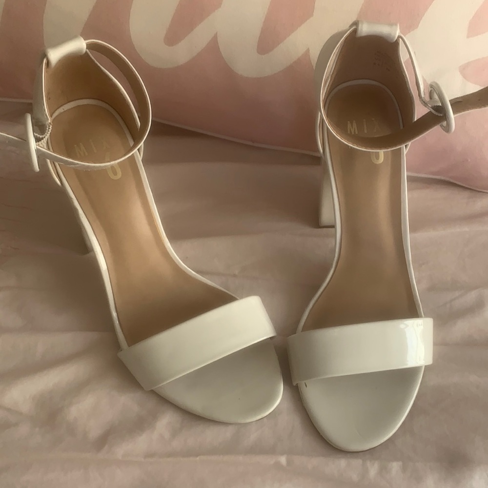 Women’s patent leather heels 8.5